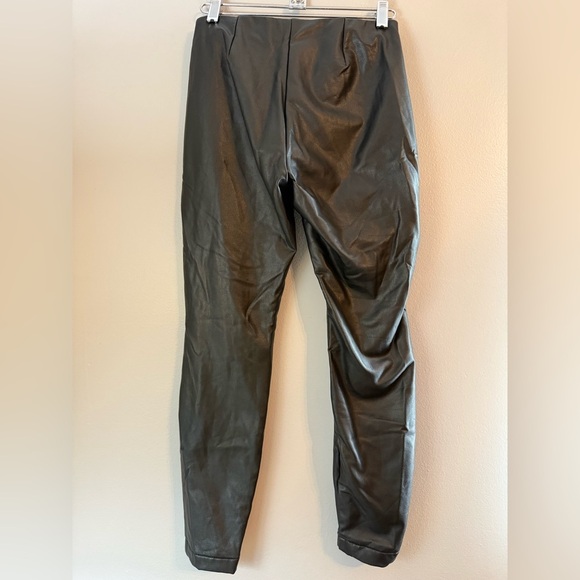 Banana Republic Factory High Rise Black Vegan Faux Leather Leggings Size PXXS - Picture 3 of 10